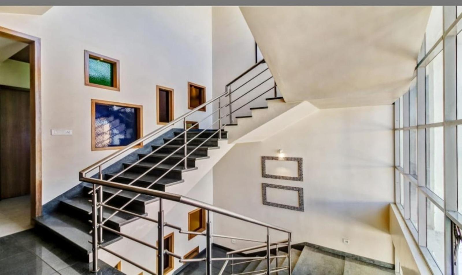 Elite Boutique Hotel Satara Bagian luar foto