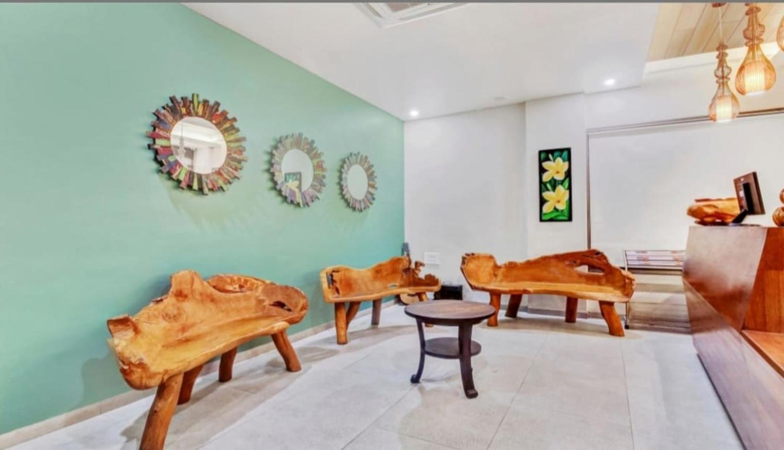 Elite Boutique Hotel Satara Bagian luar foto